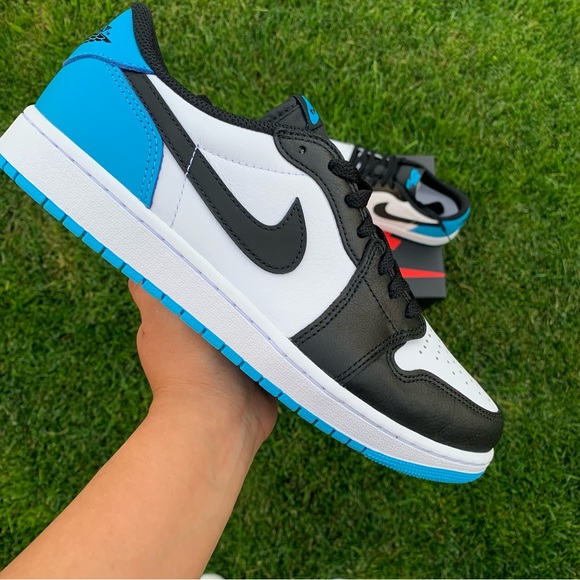 Jordan 1 low “power blue” 10.5 M - Picture 7 of 8
